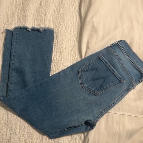 MOTHER Insider Ankle Fray, Eager Beaver Size 28 - Picture 7 of 8